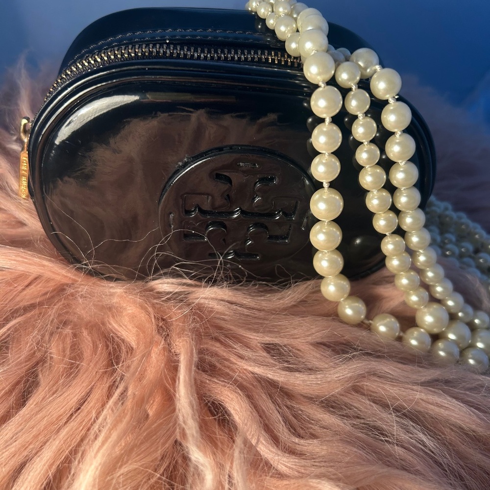 Tory Burch Patent Leather Cosmetic Bag Black NWOT